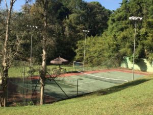 Muito verde, esporte e lazer em clínica de internação para dependentes químicos alcoólicos e depressivos