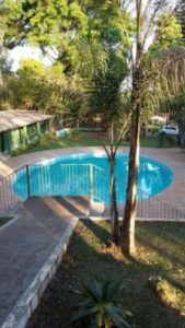 piscina e área de lazer da clínica de recuperação de dependentes químicos e alcoólicos em valinhos sp